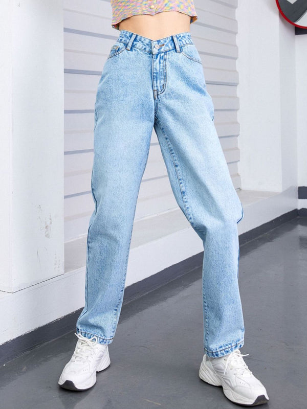 Straight Leg Jeans with Pockets